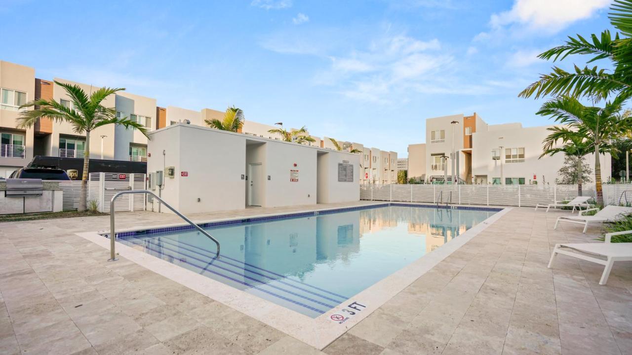 Lofts Of Aventura Apartment Miami Exterior photo