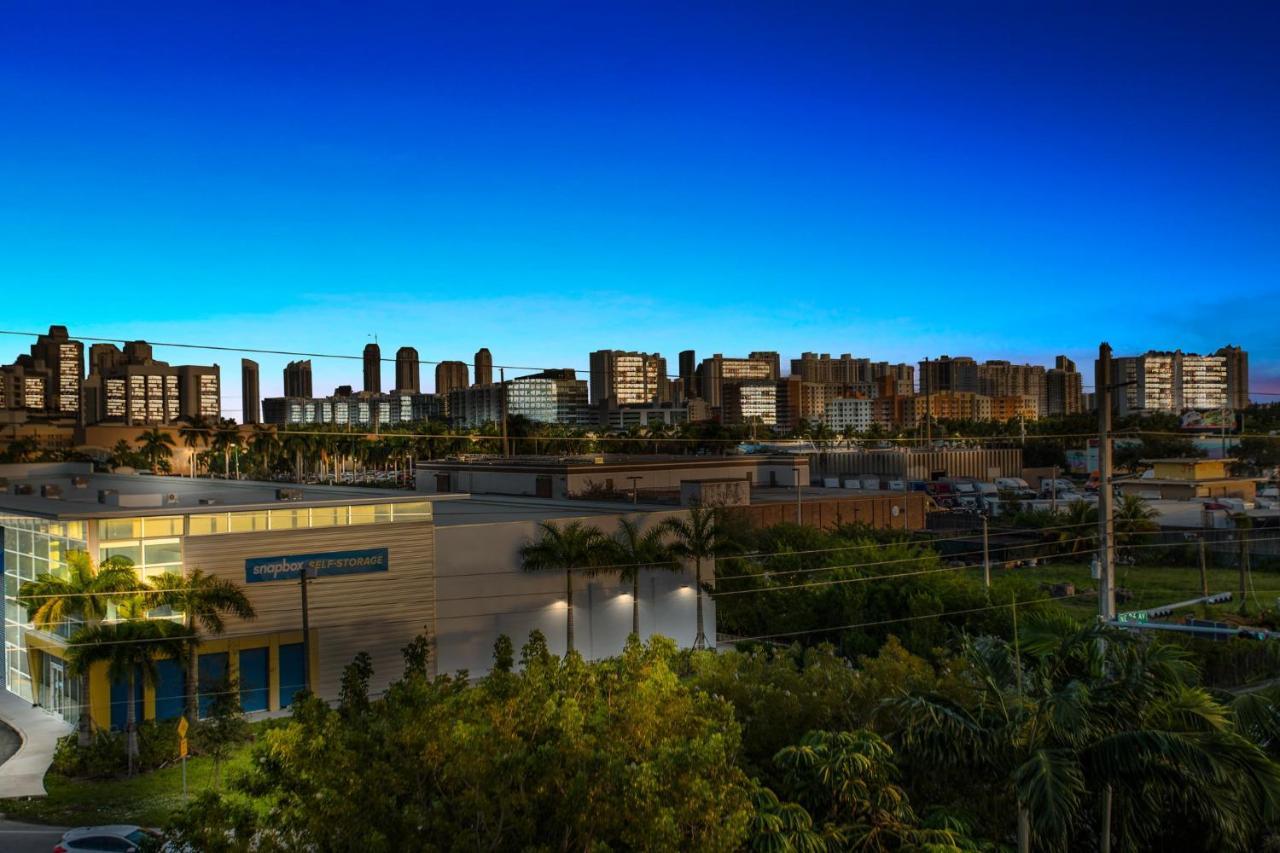 Lofts Of Aventura Apartment Miami Exterior photo