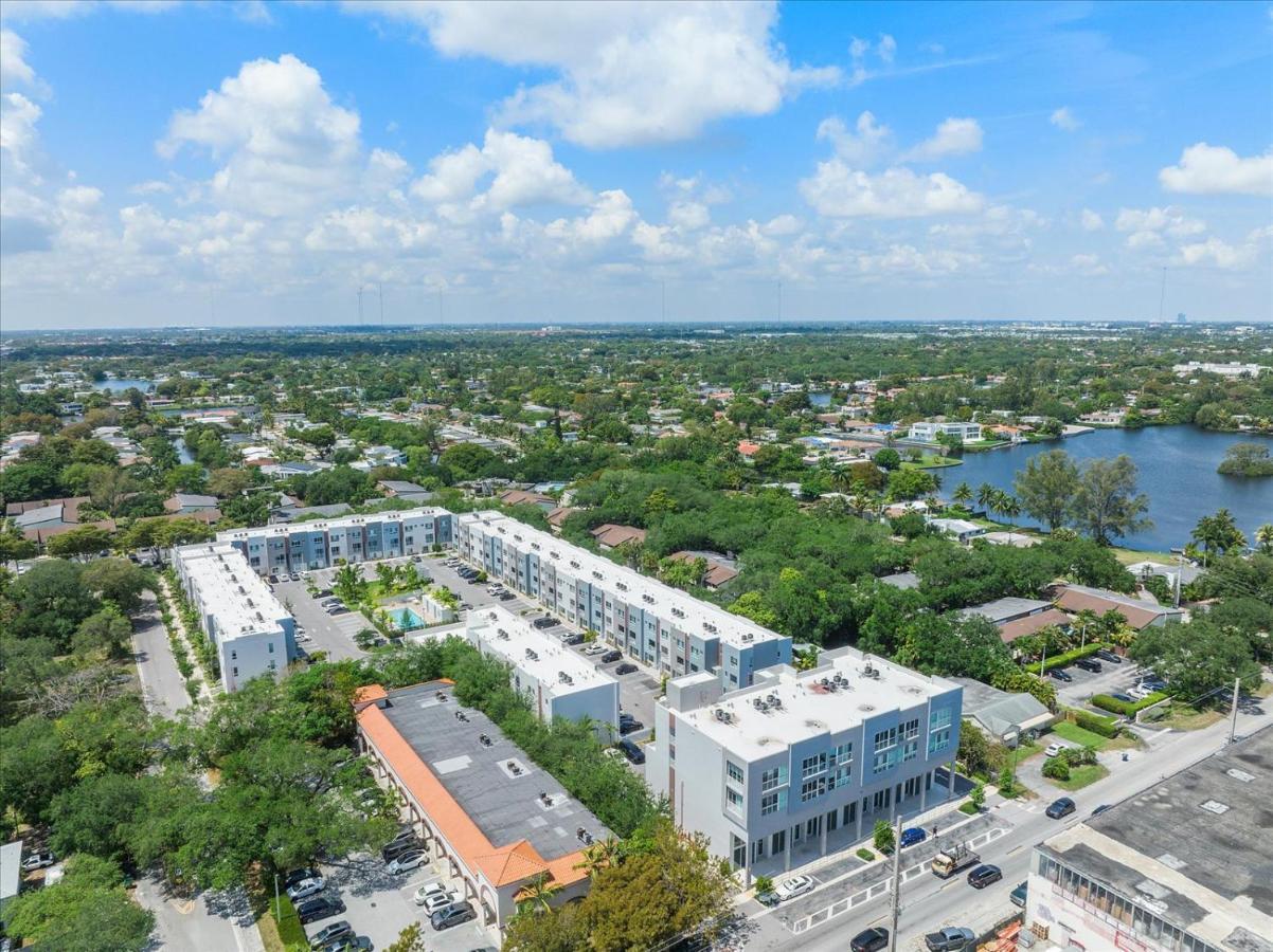 Lofts Of Aventura Apartment Miami Exterior photo