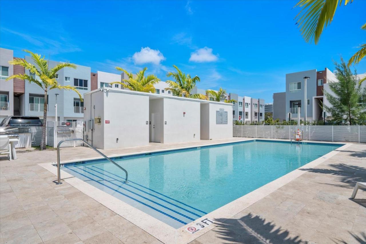 Lofts Of Aventura Apartment Miami Exterior photo